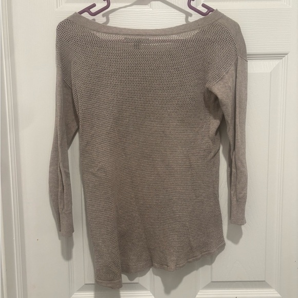 American Eagle Gray Sweater Mesh Back. Size XS. - Picture 2 of 5